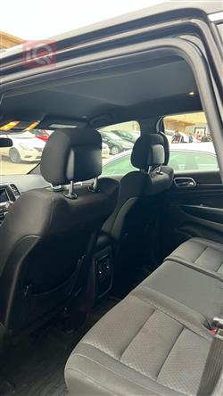 جیپ گراند شیرۆکی